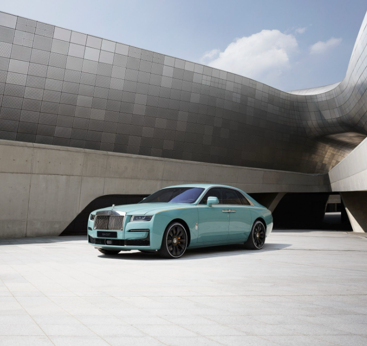 2023-cü ildə Rolls-Royce motor cars: UĞUR İLİ - FOTOLAR